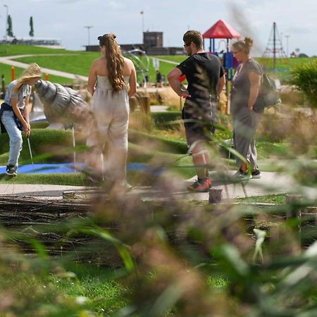 Tiny House Nature 12 Innenlage - Green Tiny Village Harlesiel คาโรลิเนนซีล ภายนอก รูปภาพ
